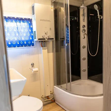 Marsky Vlk - Zazitkovy Houseboat A Wellness Liptovský Mikuláš