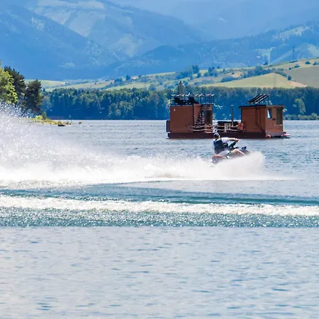 Marsky Vlk - Zazitkovy Houseboat A Wellness Botel
