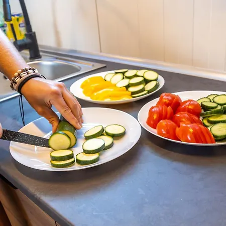 Båthotell Marsky Vlk - Zazitkovy Houseboat A Wellness Liptovský Mikuláš